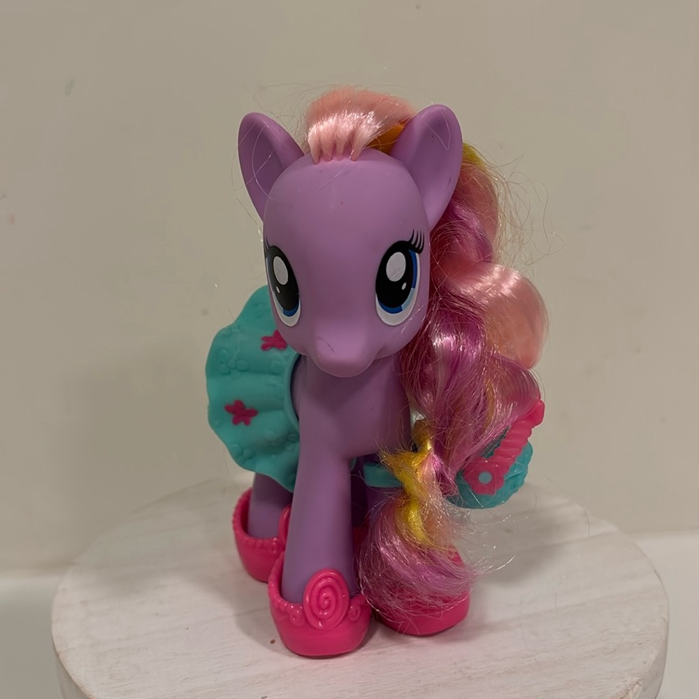 G4 MLP Daisy Dream
